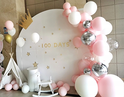 �۷�СŮ����100���ɶԲ���